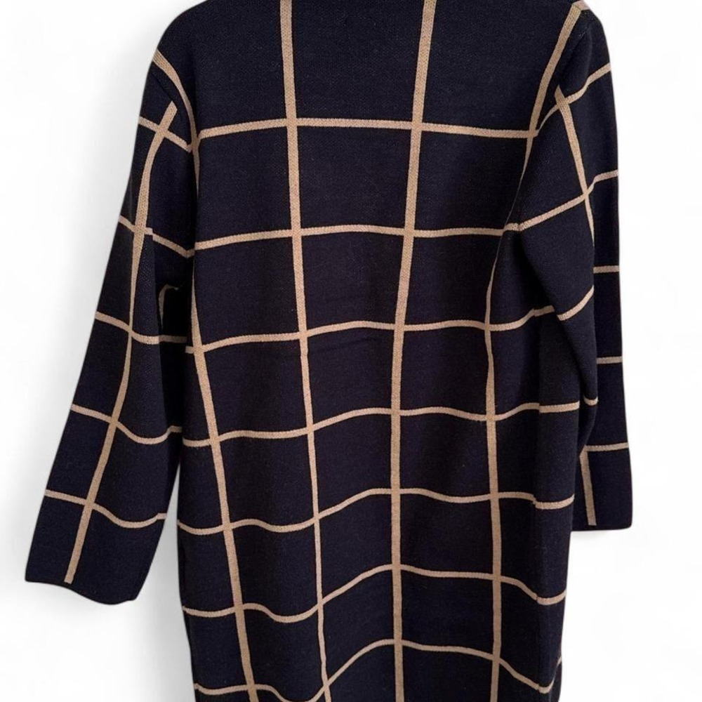 Anne Klein Navy blue and cream checkered sweater with gold buttons #preppy - Picture 2 of 2